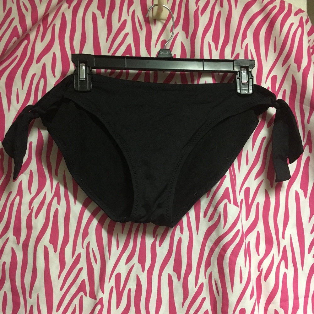 Bikini bottoms